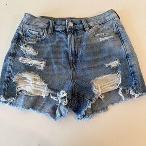 American Eagle Mom Shorts Womens Distressed Cut Off Jean  SZ 4